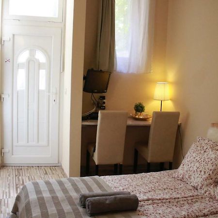 Budget Apartment Budapest Luaran gambar