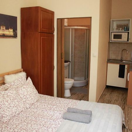Budget Apartment Budapest Luaran gambar