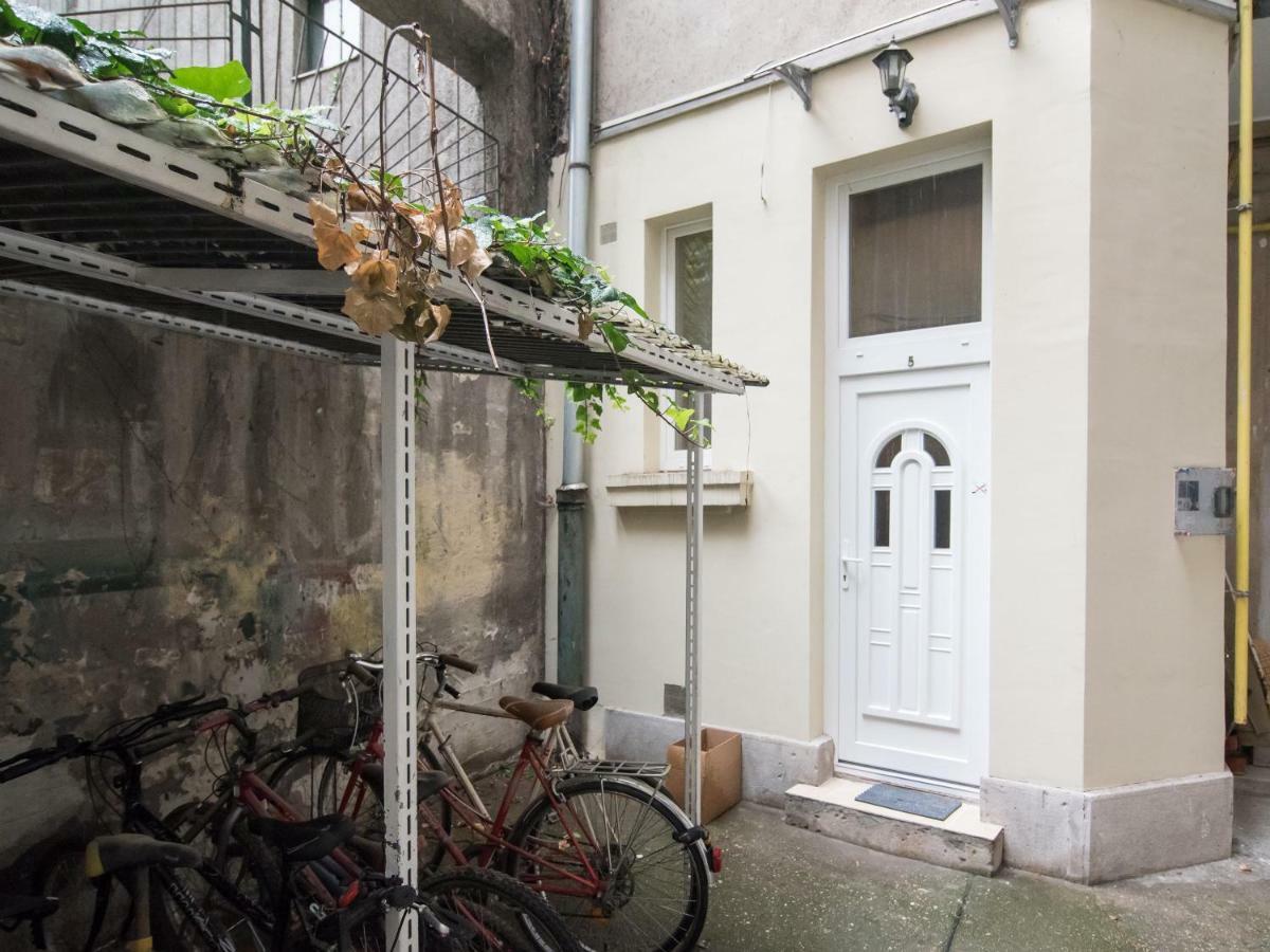 Budget Apartment Budapest Luaran gambar